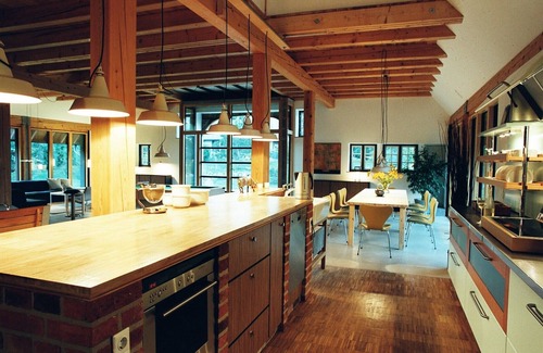Reinsbek House | High-quality equipped vacation home with 520m2 living space for up to 12 people.
