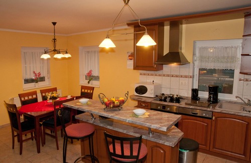 Balatonbereny House | High quality house family idyll for 4-8 persons., Pool, Climate, Lake 1000m', Saun