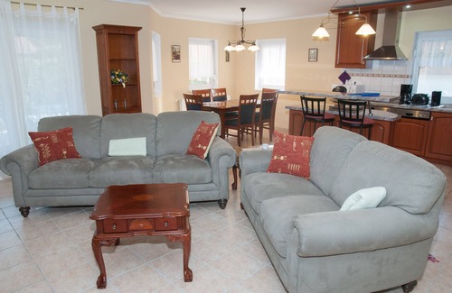Balatonbereny House | High quality house family idyll for 4-8 persons., Pool, Climate, Lake 1000m', Saun