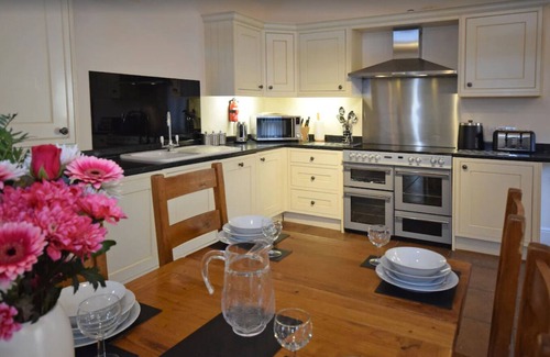 Colyton Cottage | High Quality, Stunning Rural Views, AONB, Jurassic Coast, dog friendly,