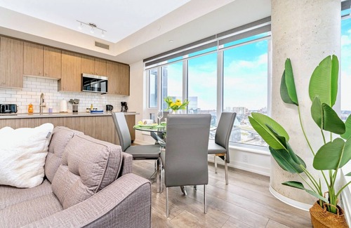 Kitchener Apartment | High Rise Condo w Balcony & Breathtaking Views