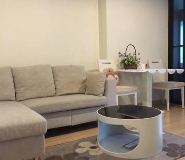 Chom Phon Apartment | HIGH RISE LUXURY CONDO 1BED ROOF TOP POOL 2 MinMRT