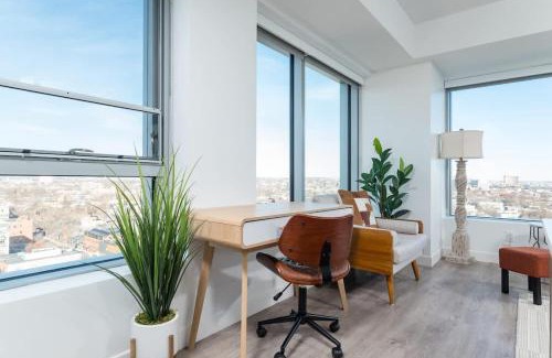 Central Square Apartment | High Rise Retreat w City Skyline Views Shared Gym