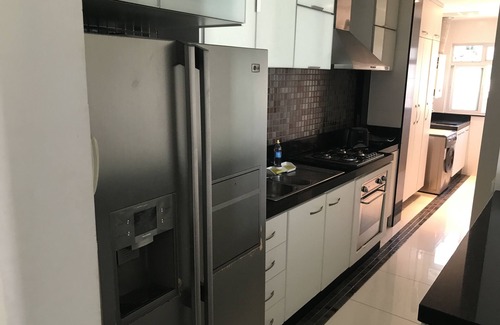 Centro Apartment | High Standard Apartment with 3 Suites 30 Meters from Praia do Forte