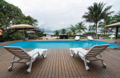 Jardim Carolina House | High standard house, right on the sand - Praia da Fortaleza - Ubatuba