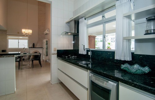 Ingleses Centro House | High Standard with Private Pool in Ingleses R0052