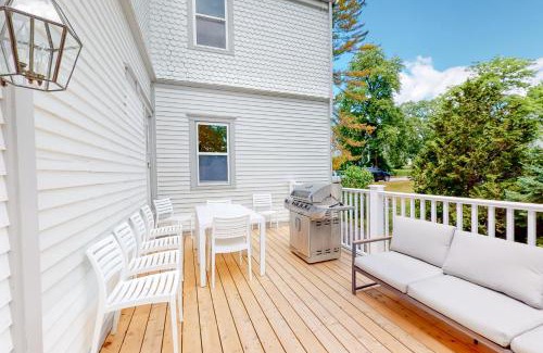 Wiscasset House | High Street Stunner