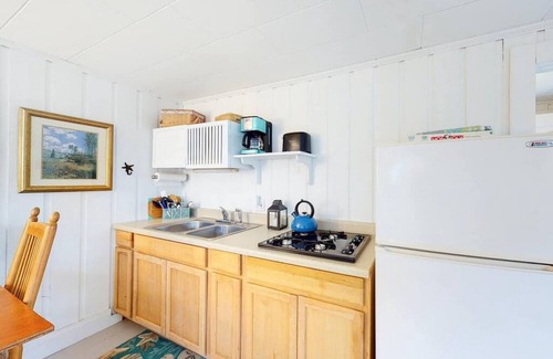 Pemaquid Beach Cabin | High Tide Cabin @ Pemaquid Beach