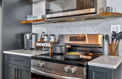 Saluda House | High Top Refuge at Saluda Mountain Retreats!