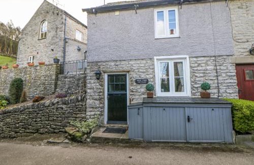 Castleton House | High View Cottage