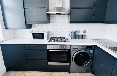 High Wycombe Apartment | High Wycombe 1-Bed Apt: Modern and Central