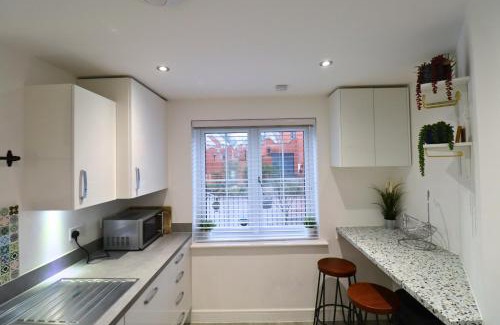 High Wycombe House | High Wycombe Stunning Stylish Four Bedroom House