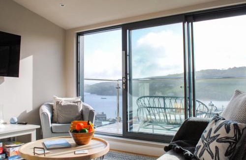 Salcombe Apartment | Higher Cliftonville
