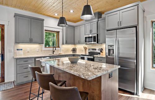 Nebo House | Higher Ground at Lake James