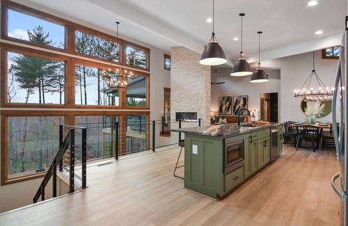 Ellijay Cabin | Higher Ground ~ Modern Cabin w/Heated Indoor Pool ~ Hot Tub ~ Fire Pit
