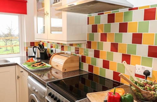 Bodmin Cottage | HIGHER KERNICK STABLE, pet friendly, with a garden in Blisland