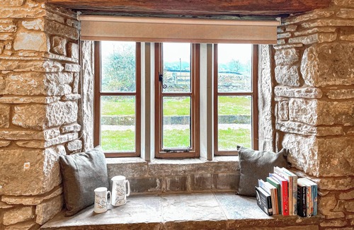 Ingrow Cottage | Higher Kirkstall Wood Farm