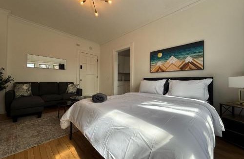 East Avenue Apartment | Highfalls Studio Retreattv Kitchen Rochester D