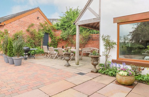 Tunstall Cottage | Highfield House