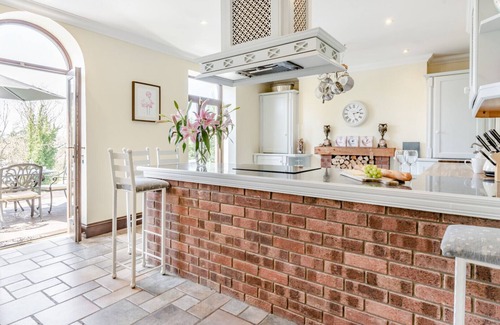 Bishopston House | Highfield House - Three Bedroom House, Sleeps 7