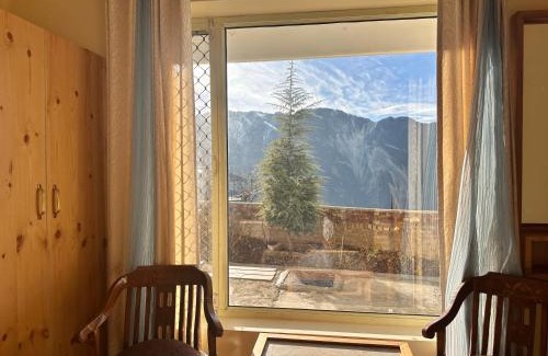 Tehri Range Bed & Breakfast | HighField Villa