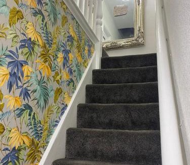 Sheffield House | Highfields House - Free Wifi - Free Local Parking