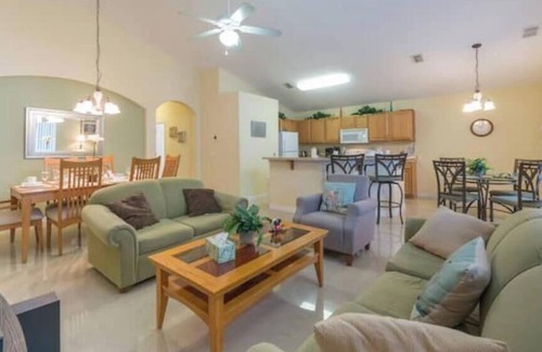 Davenport House | Highgate Palace-near Disney World. 20min Drive