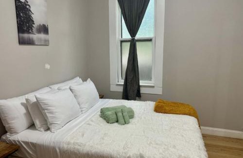 Victorian Village House | Highland Apartment