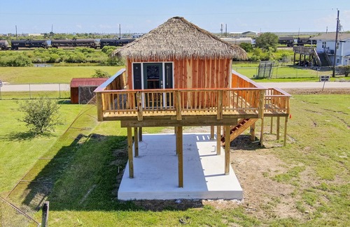 Hitchcock Cabin | Highland Bayou Sup and Kayak Palapa