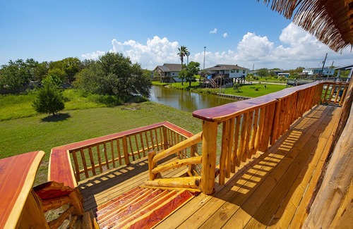 Hitchcock Cabin | Highland Bayou Sup and Kayak Palapa