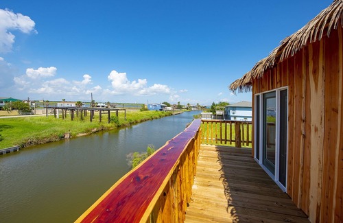 Hitchcock Cabin | Highland Bayou Sup and Kayak Palapa