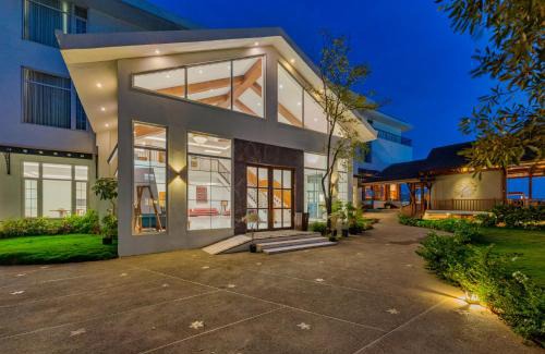 Kolhapur Resort | Highland Club with Swimming Pool-GYM
