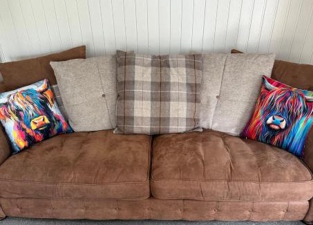 Kilmun Ski Chalet | Highland Coo Lodge