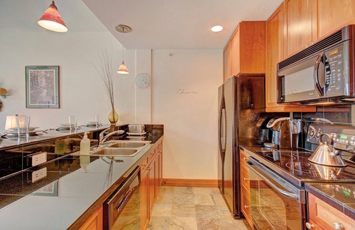 The Highlands Condo | Highland Greens Lodge 305 3 Bedroom Condo by RedAwning