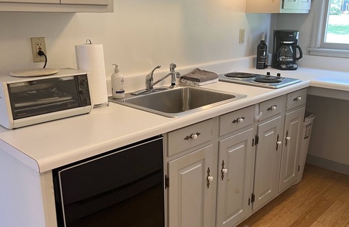 Oneonta Apartment | Highland Haven Under 5 minutes to All Star, 2nd floor studio, private entrance