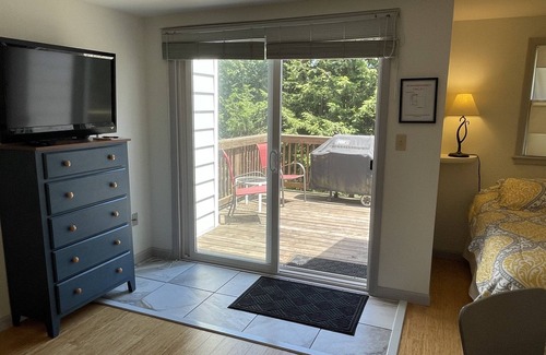 Oneonta Apartment | Highland Haven Under 5 minutes to All Star, 2nd floor studio, private entrance