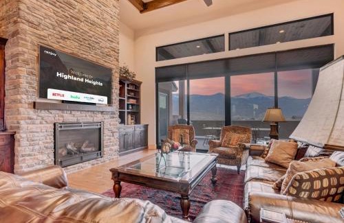 Colorado Springs House | Highland Heights - Hot Tub BBQ Mountain View
