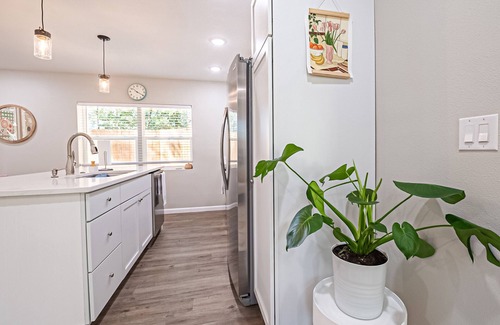 Southeast Pensacola House | Highland Home-The heart of P'cola-5beds, 8guests