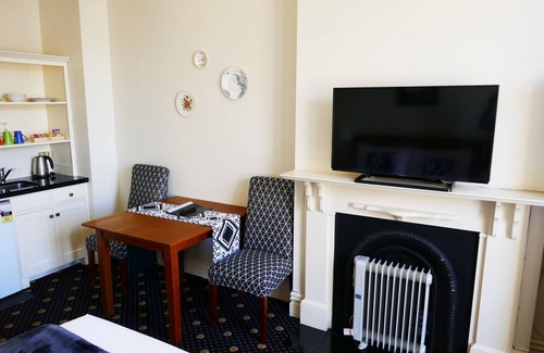North Dunedin Hotel | Highland House Boutique Hotel