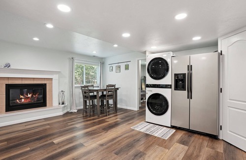 South Ogden House | Highland Retreat-Modern Mother in Law Suite Near Ogden