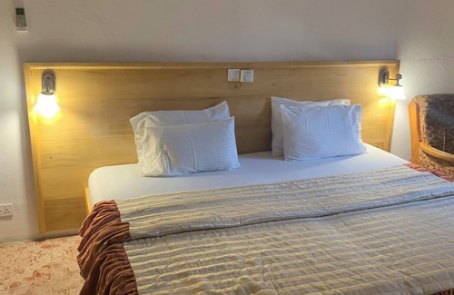 Aburi Bed & Breakfast | HighLander Guest House