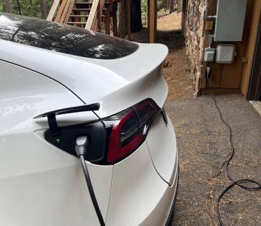 Arnold Ski Chalet | HighlandHouse