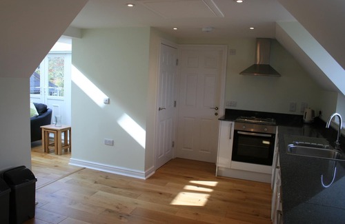 Shanklin Apartment | Highlands Apt 4 - balcony, sea views, balcony, free wifi + parking