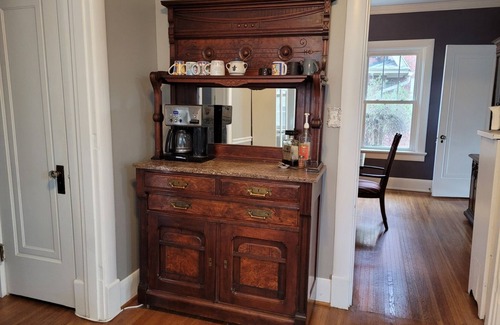 Deer Park House | Highlands Gem w/hot tub, fire pit - walkable to Bardstown Rd