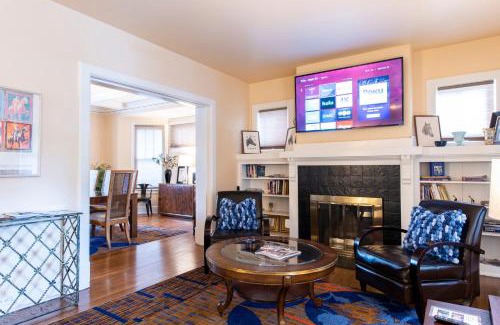 Cherokee Triangle House | Highlands Home Walk to All
