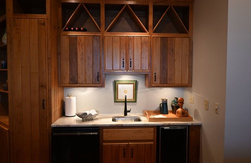 Highlands House | Highlands Home with Magnificent Blue Valley views