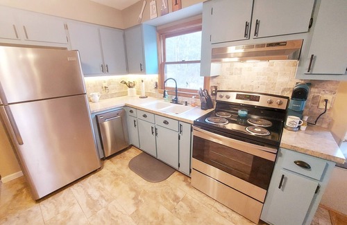 Franklin Cabin | Highlands/Lake Glenville Area-Hot Tub-Mtn Stream-WIFI-Seclusion