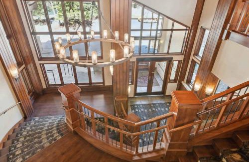 Highlands Townhomes Apartment | Highlands Lodge 105 by East West Hospitality
