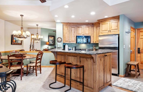 Highlands Townhomes Condo | Highlands Lodge 106 - 3 Bedroom Residence
