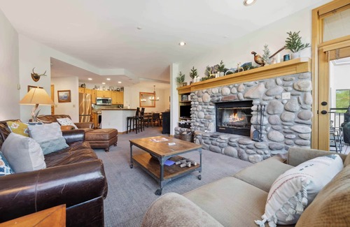 Highlands Townhomes Condo | Highlands Lodge 205 - 3 Bedroom Residence